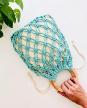 Load image into Gallery viewer, Macrame Market Bag Mint
